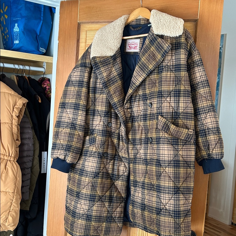 Levi’s Quilted Plaid Double Breasted Fleece Jacket with Cream Collar L - Picture 2 of 15